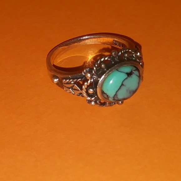 Jewelry - 💚925 silver ring💜